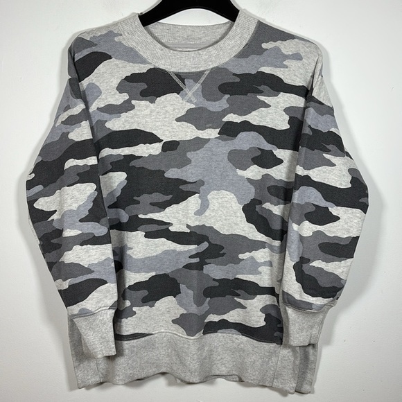Aerie Sweatshirt Small Grey Camo Print Crew Neck Long Sleeve Oversized Fleece - Picture 9 of 9